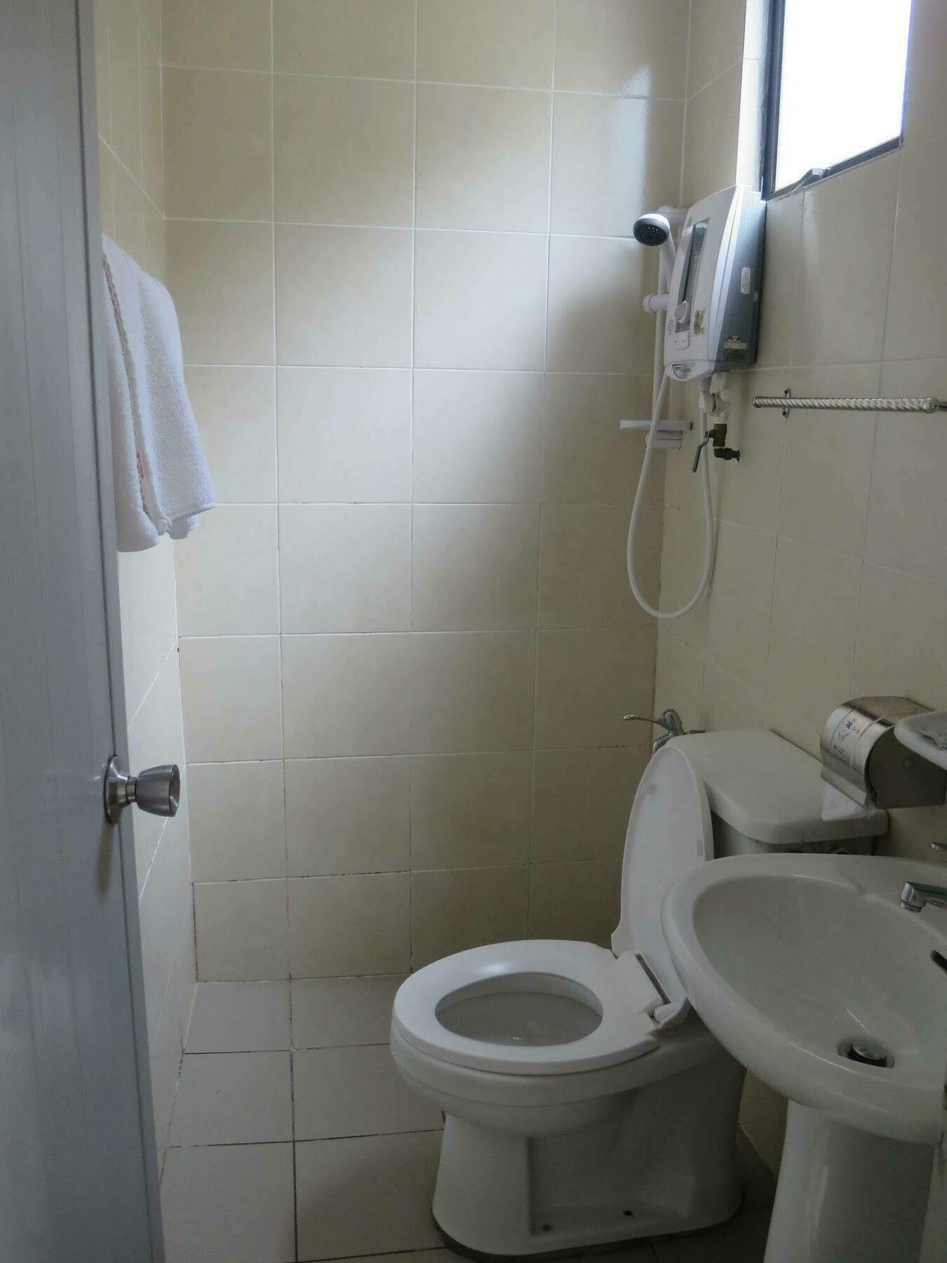 Wah May Hotel Kota Kinabalu Exteriör bild